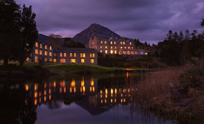 فندق Ballynahinch Castle