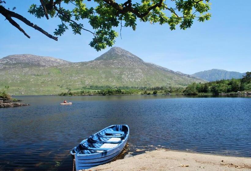 فندق Ballynahinch Castle