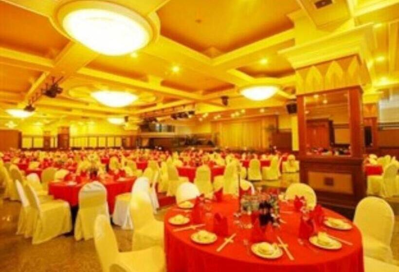 ホテル Banjarmasin International