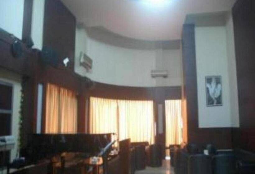 ホテル Banjarmasin International