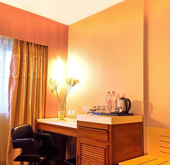 فندق Bawa International