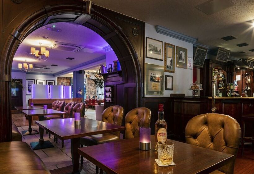 בית מלון כפרי Cassidys