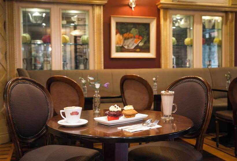 Castle Hotel Macroom