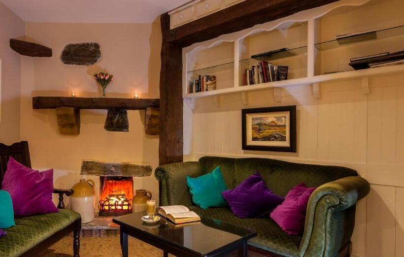 בית מלון כפרי Clew Bay