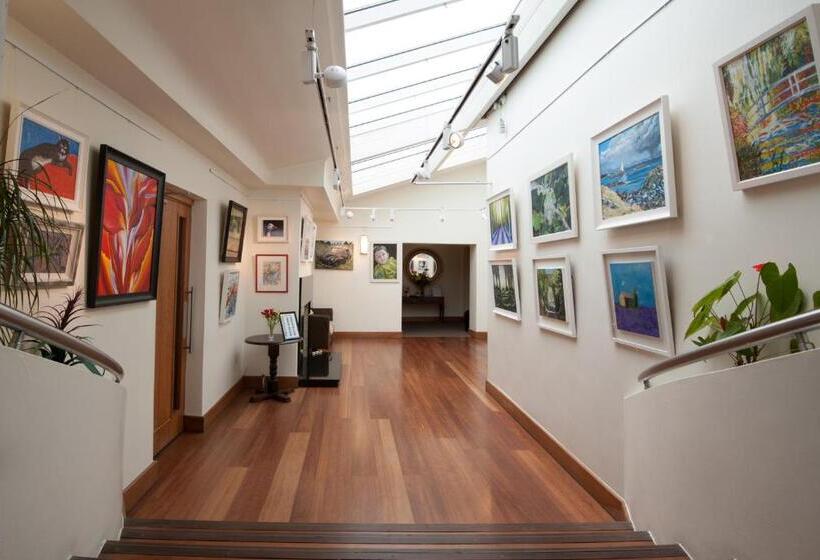 בית מלון כפרי Clew Bay