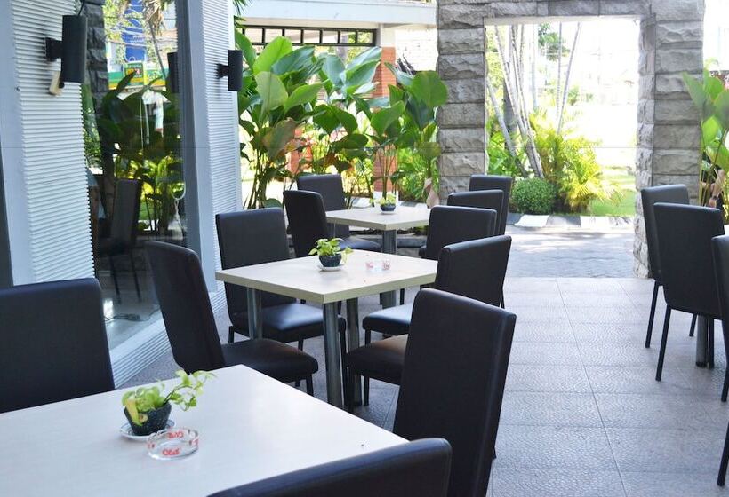 בית מלון כפרי Country Heritage