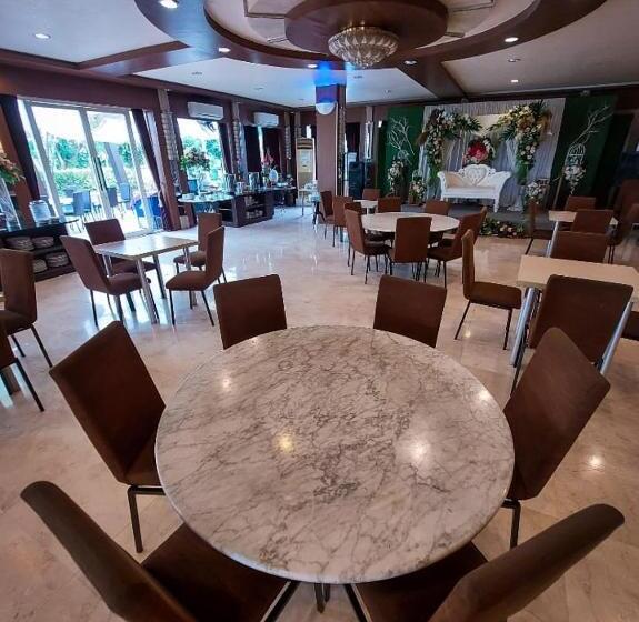 בית מלון כפרי Country Heritage