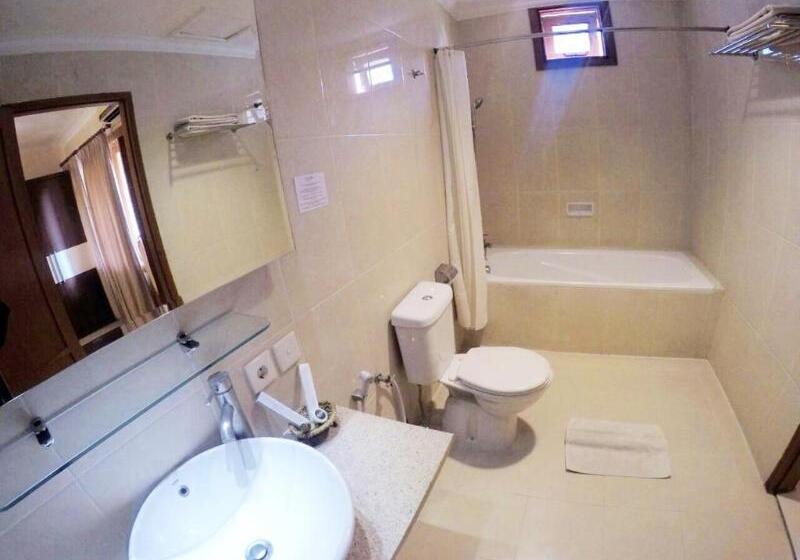 בית מלון כפרי Country Heritage