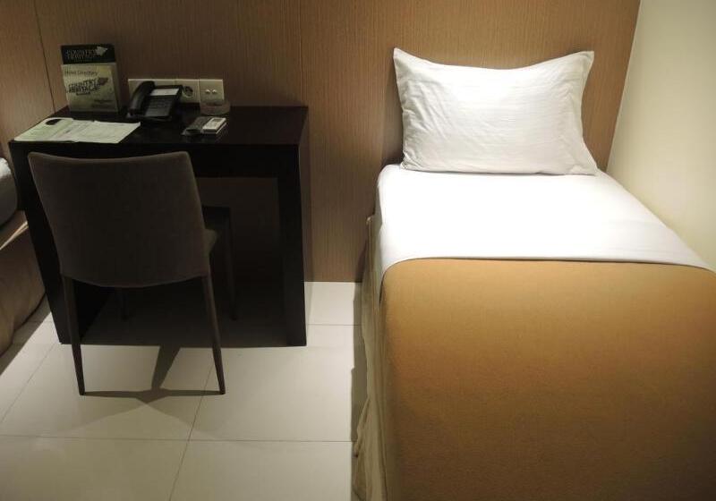 בית מלון כפרי Country Heritage