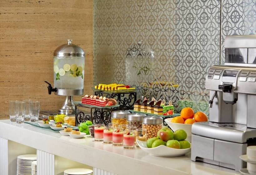 호텔 Courtyard By Marriott Bandung Dago