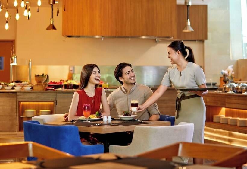 호텔 Courtyard By Marriott Bandung Dago