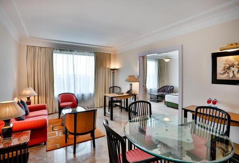 فندق Crowne Plaza Chennai Adyar Park