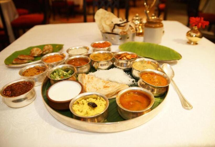 فندق Crowne Plaza Chennai Adyar Park