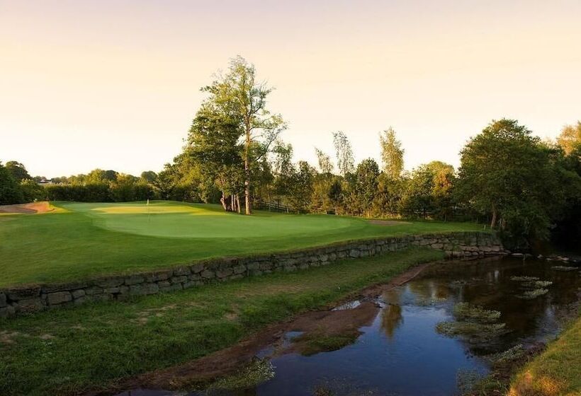 Отель Dundrum House