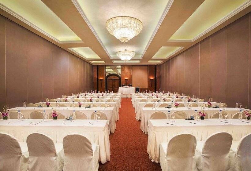 Eros Hotel New Delhi, Nehru Place