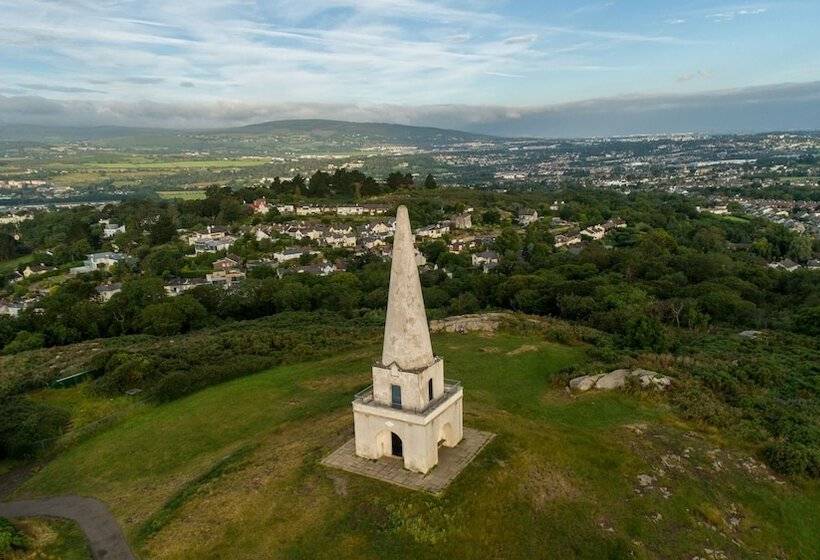 Отель Fitzpatrick Castle