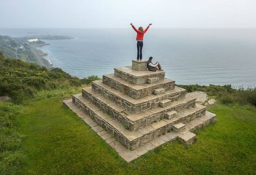 Отель Fitzpatrick Castle