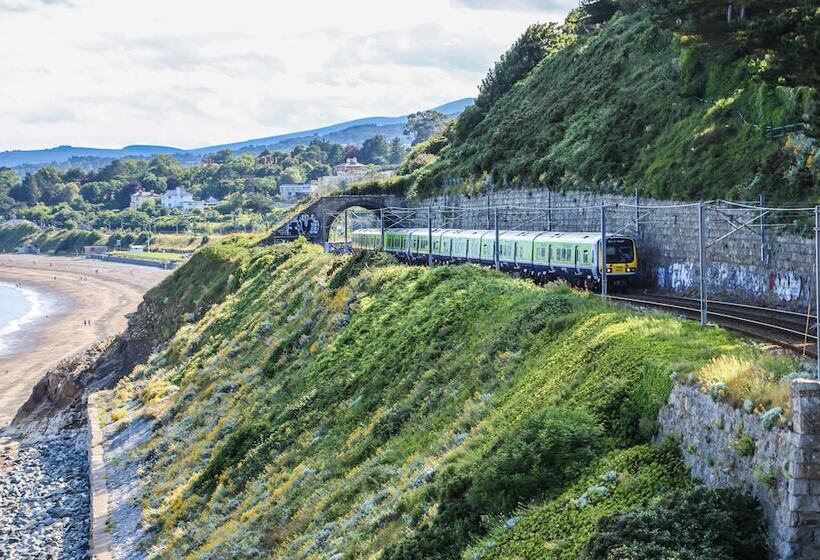 Отель Fitzpatrick Castle