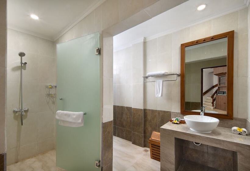 ホテル Grand Istana Rama