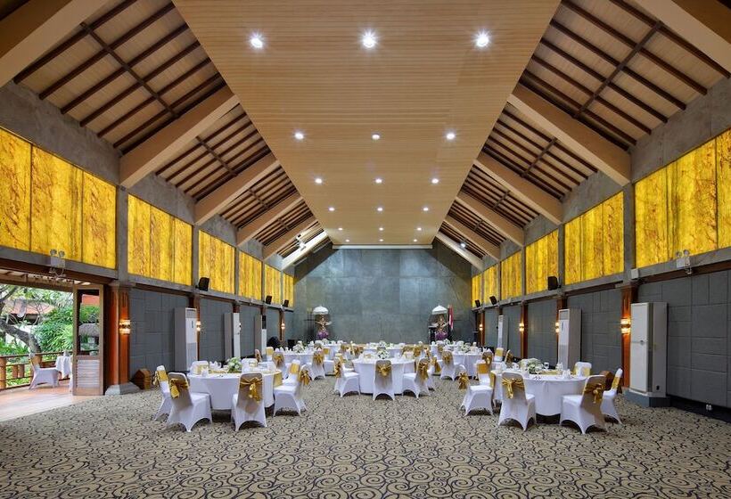 ホテル Grand Istana Rama