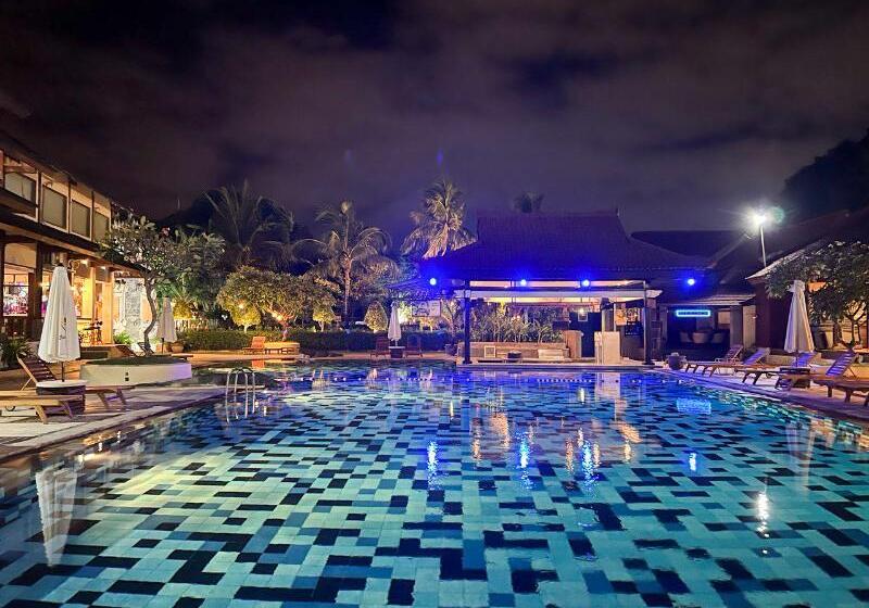 ホテル Grand Istana Rama