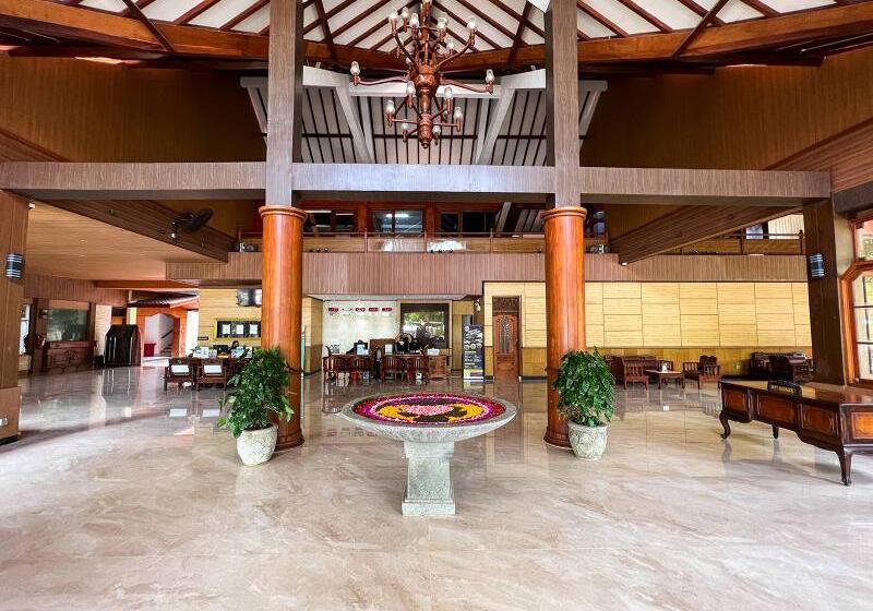 ホテル Grand Istana Rama