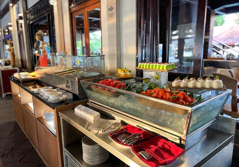 ホテル Grand Istana Rama