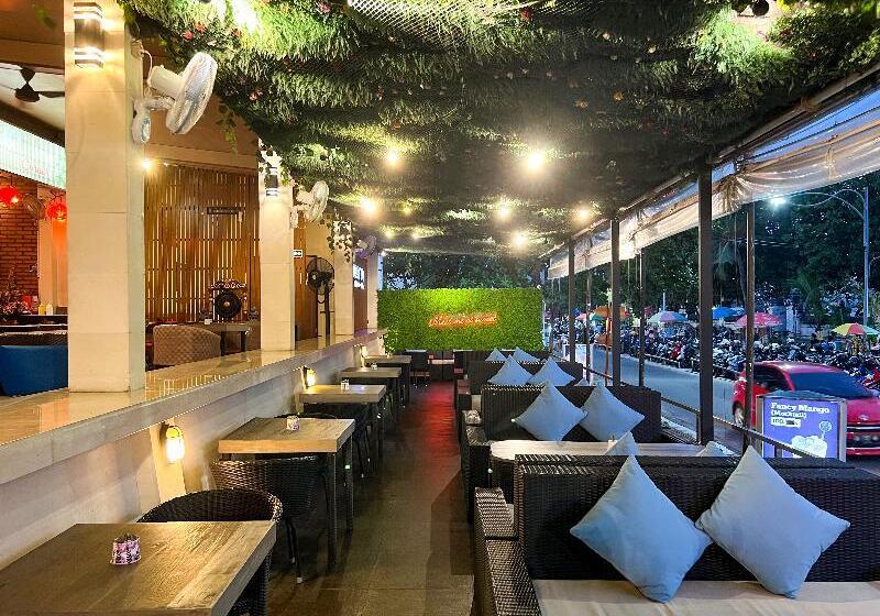 ホテル Grand Istana Rama