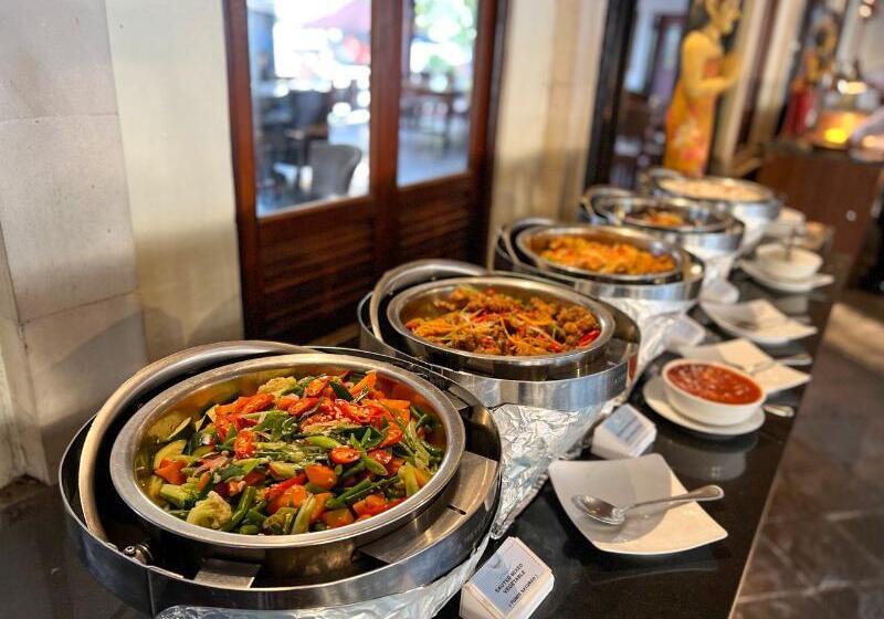 ホテル Grand Istana Rama