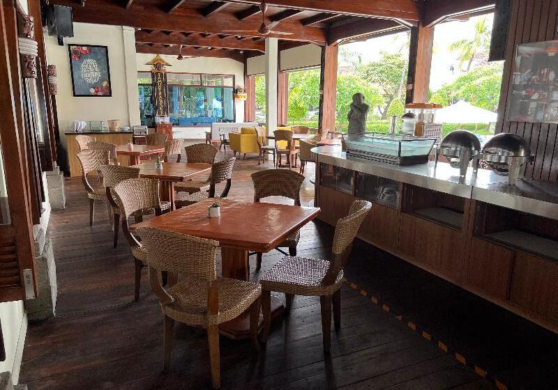 ホテル Grand Istana Rama