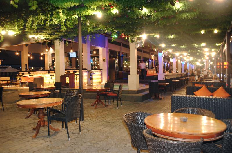 ホテル Grand Istana Rama