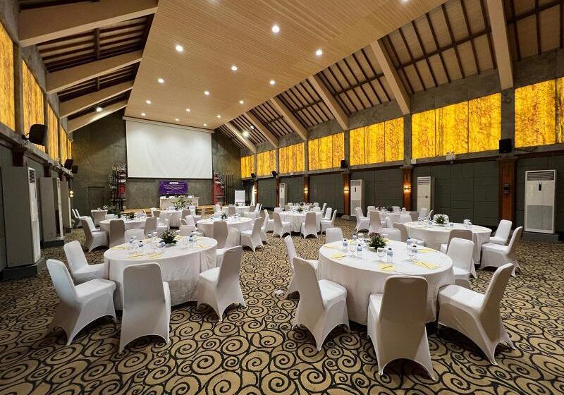 ホテル Grand Istana Rama