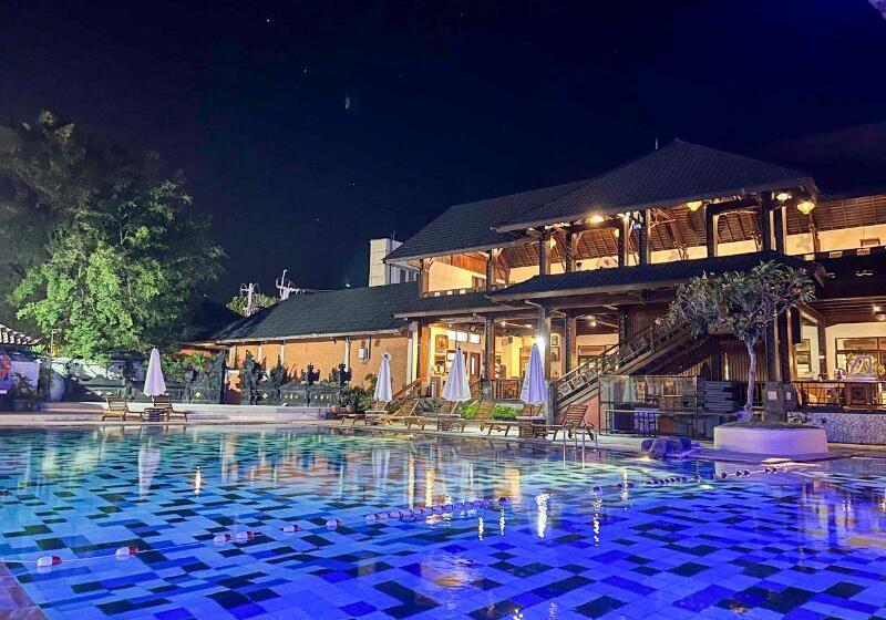 ホテル Grand Istana Rama