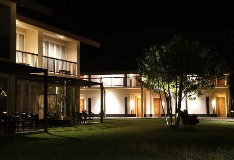 호텔 Grand Luley Manado