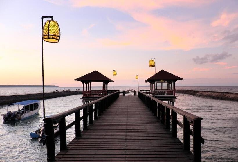 호텔 Grand Luley Manado