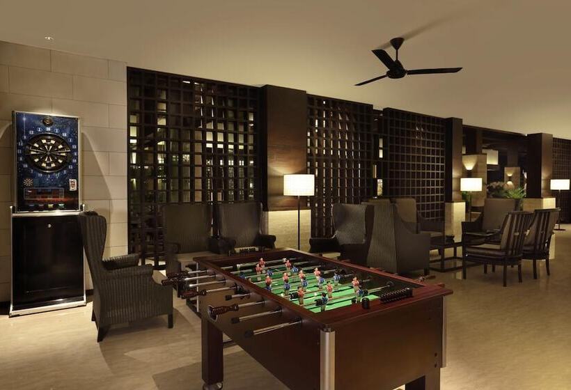 호텔 Grand Luley Manado