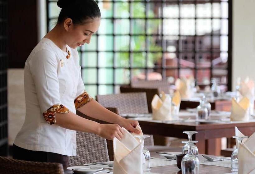 호텔 Grand Luley Manado