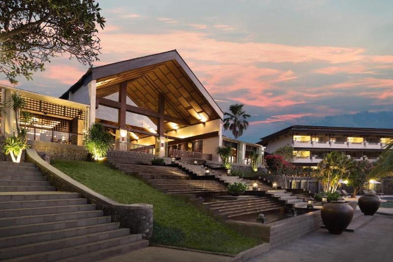 호텔 Grand Luley Manado