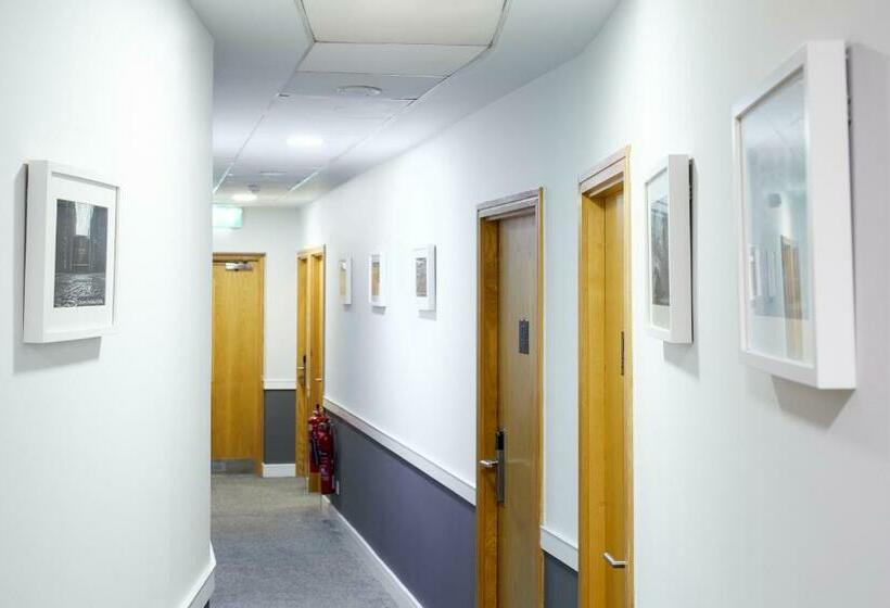 בית מלון כפרי Handel S