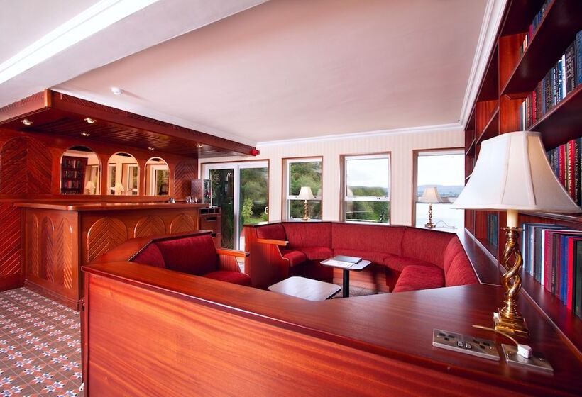 هتل Harvey's Point