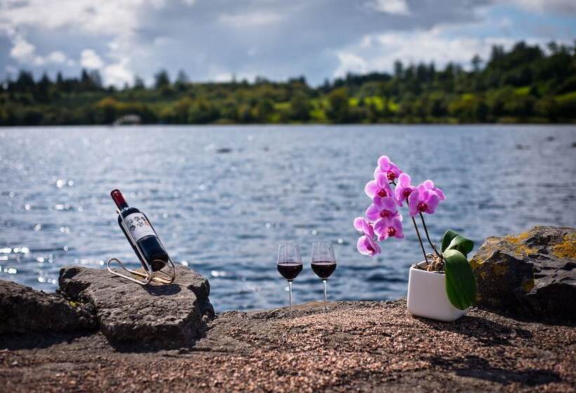 هتل Harvey's Point