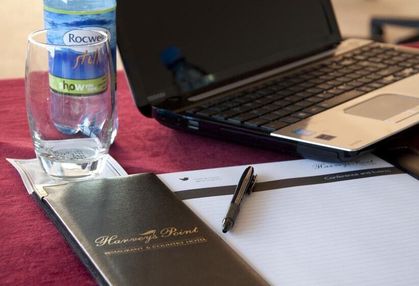 هتل Harvey's Point