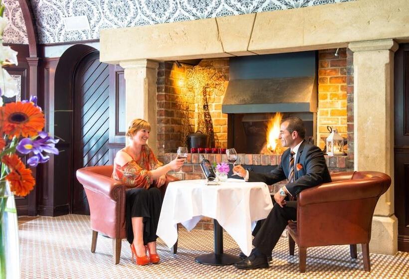 هتل Harvey's Point