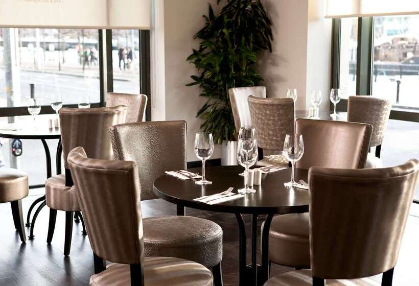 בית מלון כפרי Hilton Garden Inn Dublin City Centre