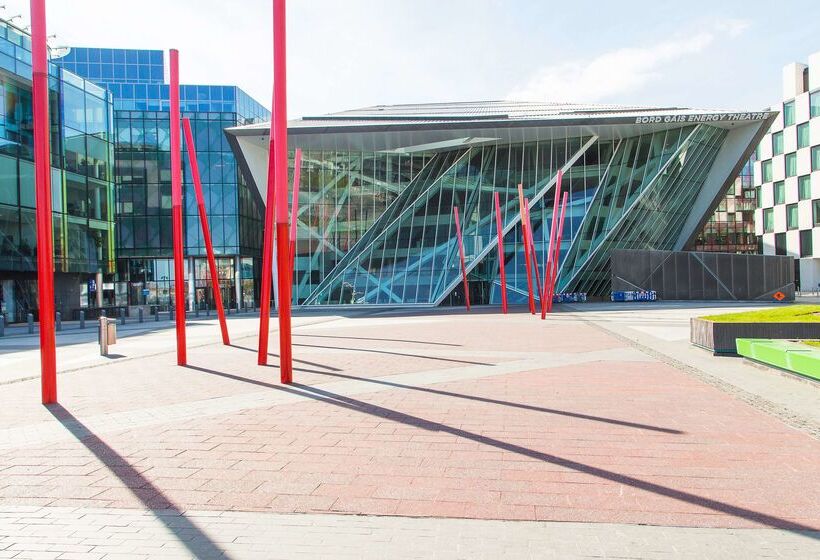 בית מלון כפרי Hilton Garden Inn Dublin City Centre