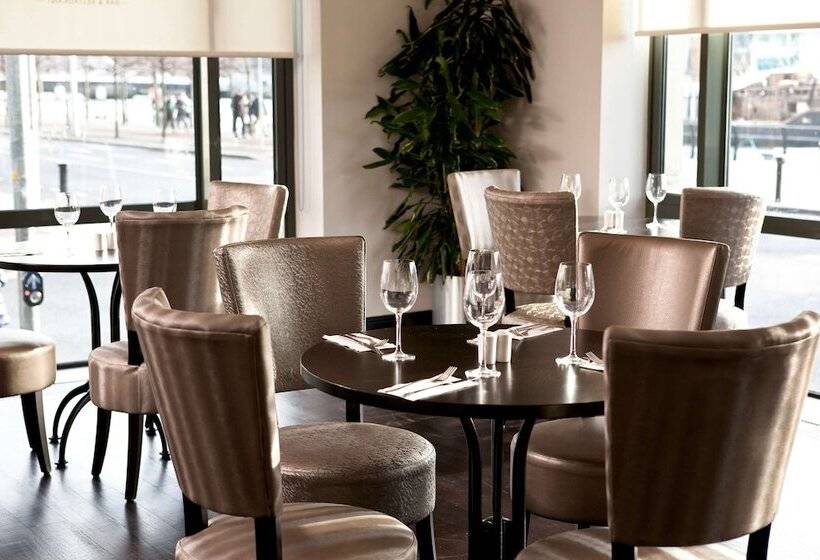 בית מלון כפרי Hilton Garden Inn Dublin City Centre