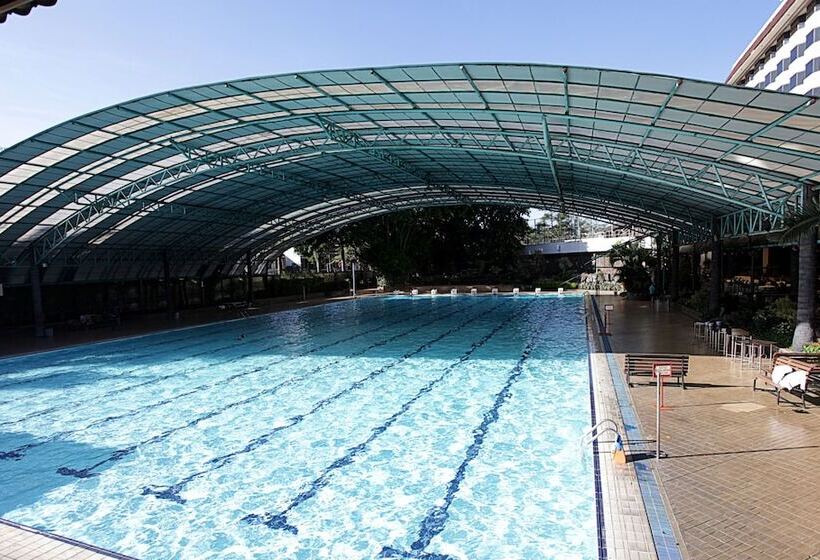 ホテル Horison Ultima Bandung