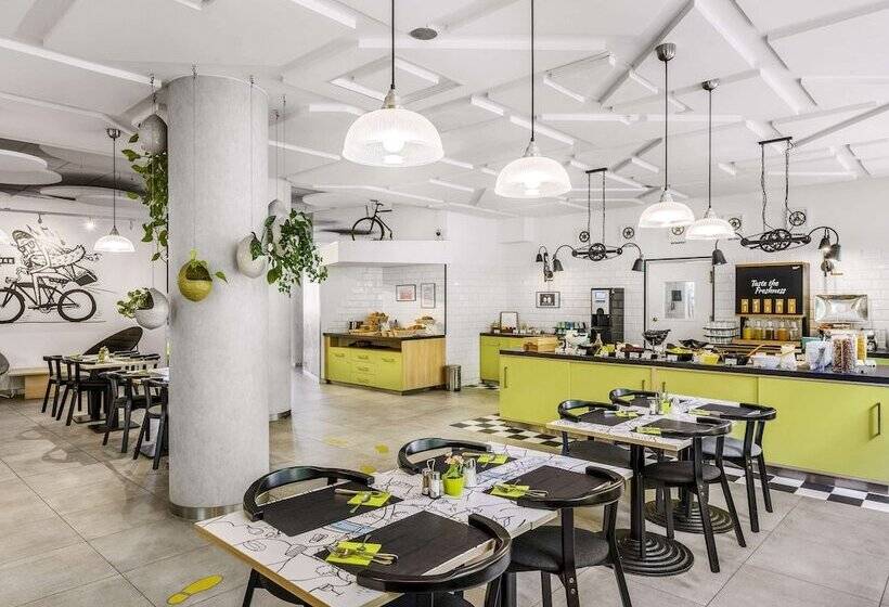 בית מלון כפרי Ibis Styles Budapest City