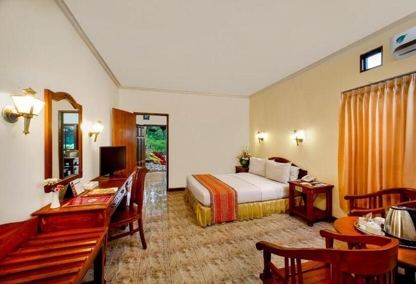 Inna Tretes Hotel & Resort