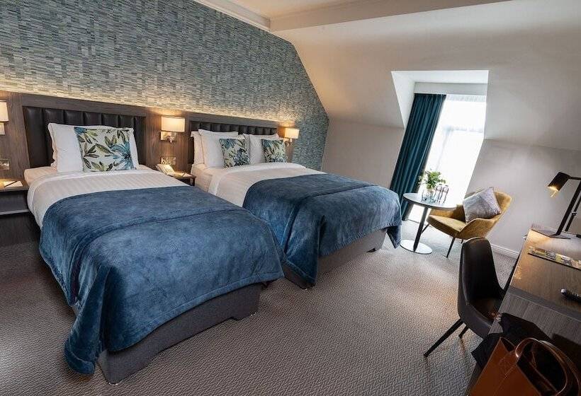 Отель Kilkenny Ormonde